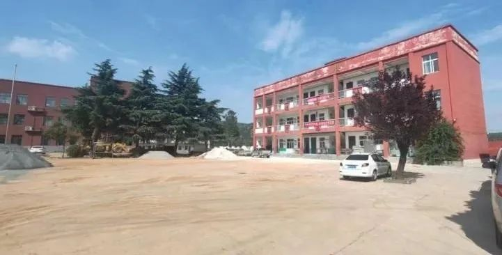 丈量场地尺, 器材到位必, 器材种类