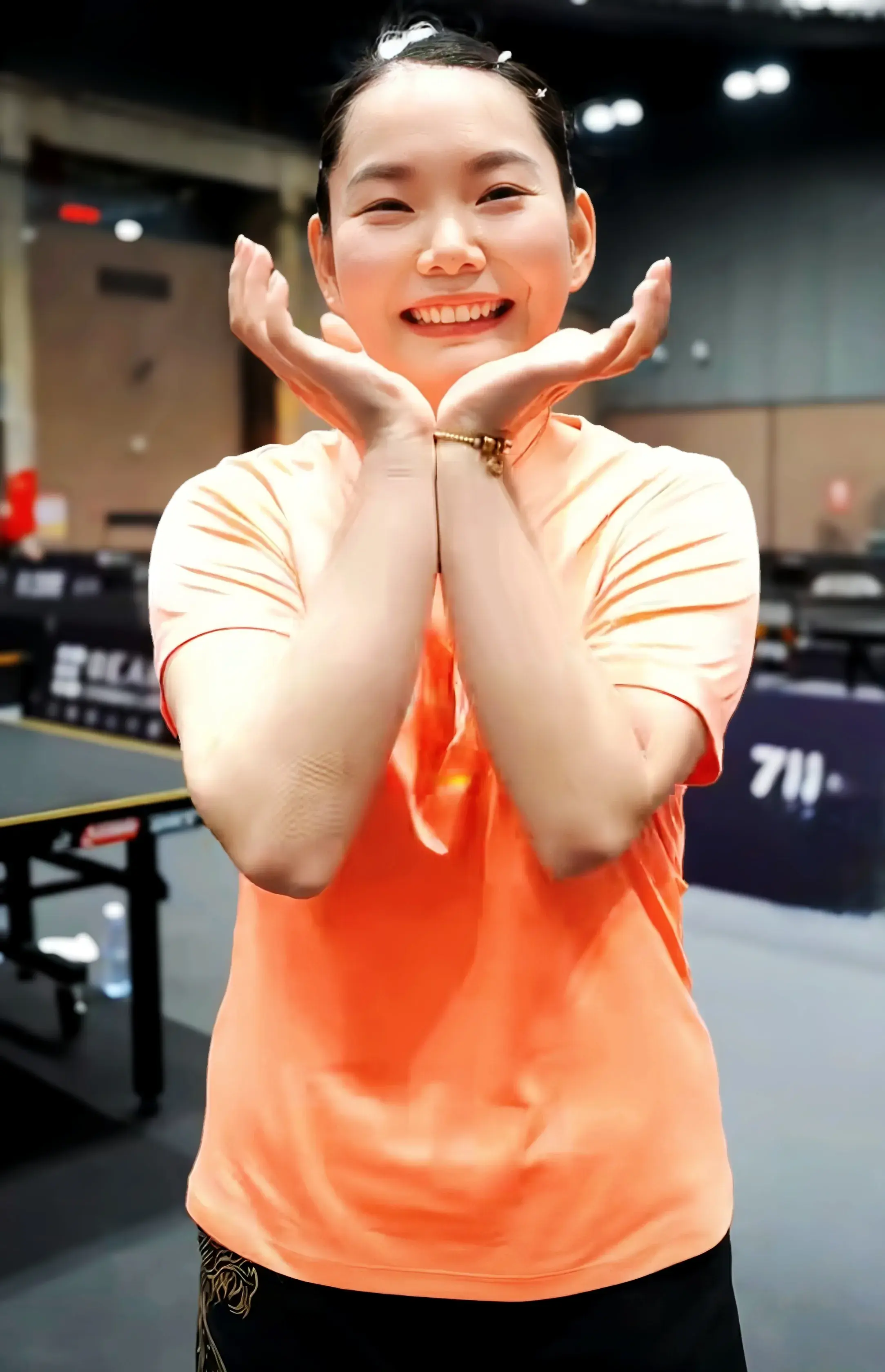 何卓佳开局, 是长胶颗粒, tenan